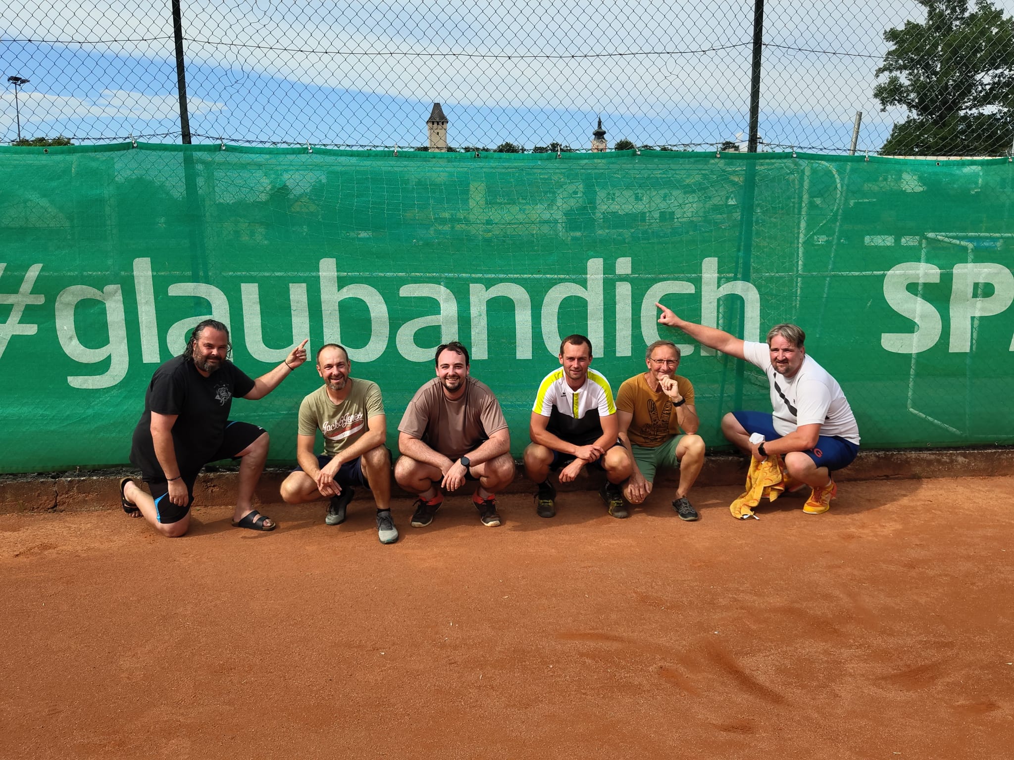 Wir glauben an uns